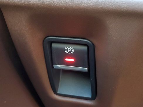 Certified 2023 Acura MDX FWD w/ Technology Package image 33