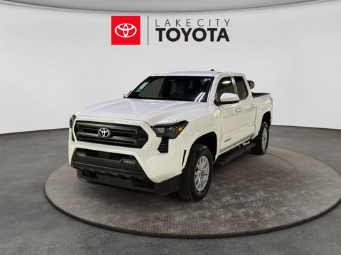 Used 2025 Toyota Tacoma SR5 RWD image 1