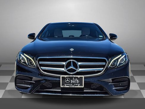 Used 2018 Mercedes-Benz E 400 4MATIC Sedan image 2
