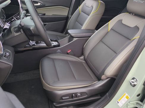 New 2026 Chevrolet Trax ACTIV w/ Sunroof Package FWD image 20