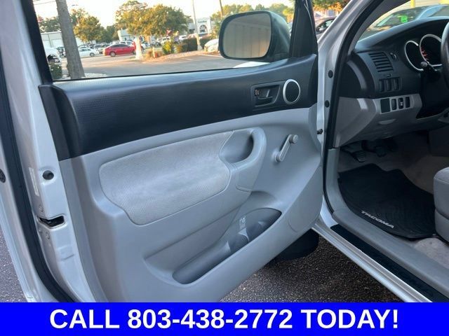 Used 2008 Toyota Tacoma 4x4 Regular Cab image 5