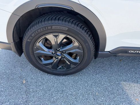 Used 2020 Subaru Outback Onyx Edition XT w/ Popular Package #2 image 5