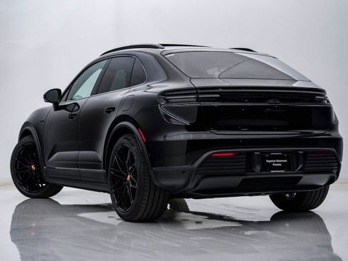New 2026 Porsche Macan 4 Electric AWD/4WD image 3
