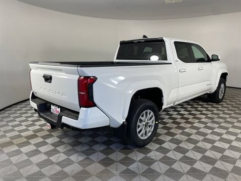 New 2026 Toyota Tacoma SR5 AWD/4WD image 18