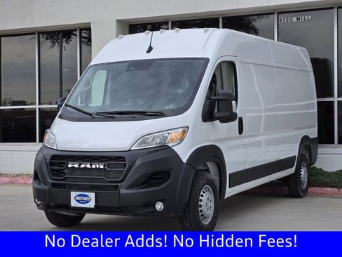 Used 2025 RAM ProMaster 2500 w/ Convenience Group image 3