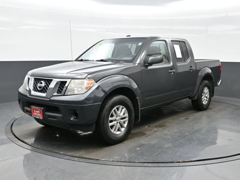 Used 2015 Nissan Frontier SV w/ SV Value Truck Package image 2