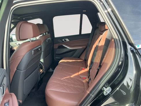 New 2026 BMW X5 xDrive40i w/ Climate Comfort Package image 13