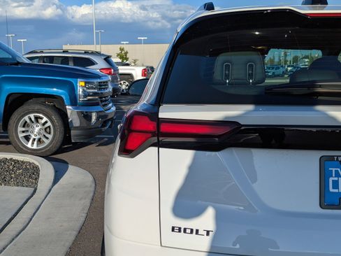 New 2027 Chevrolet Bolt RS FWD image 36