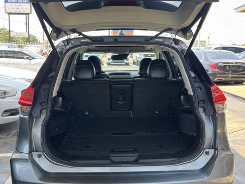 Used 2018 Nissan Rogue SL w/ Premium Package AWD/4WD image 12