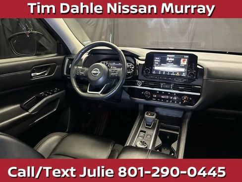 Used 2024 Nissan Pathfinder SL AWD/4WD image 20