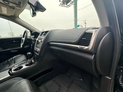 Used 2015 GMC Acadia Denali image 23