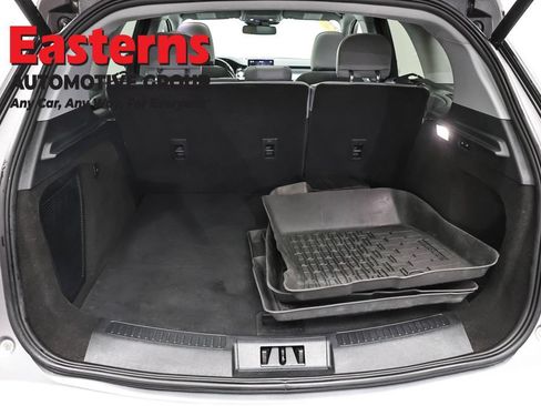 Used 2022 Lincoln Corsair AWD w/ Premium Package image 9
