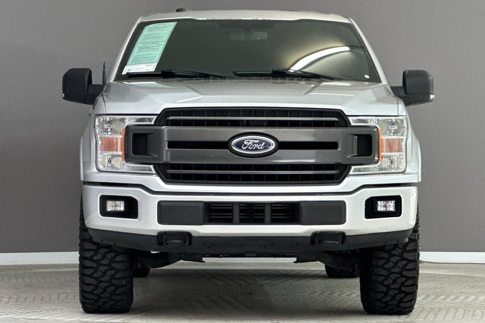 Used 2018 Ford F150 XLT w/ Equipment Group 302A Luxury AWD/4WD image 6
