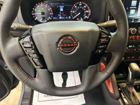 Certified 2025 Nissan Frontier PRO-4X w/ Pro Convenience Package AWD/4WD image 20