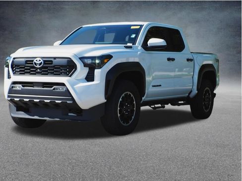 Used 2024 Toyota Tacoma TRD Off-Road AWD/4WD image 37