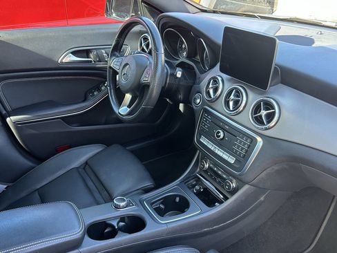Used 2019 Mercedes-Benz CLA 250 image 8