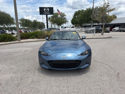 Used 2020 MAZDA MX-5 Miata Grand Touring RWD image 2