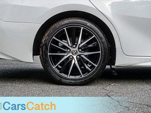 Used 2023 Toyota Camry SE image 16