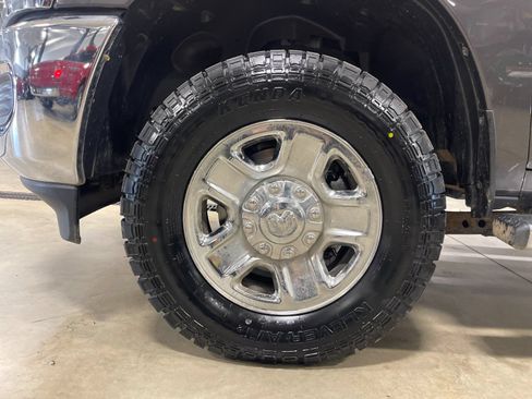 Used 2024 RAM 2500 Tradesman w/ Chrome Appearance Group AWD/4WD image 30