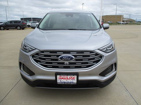 Used 2024 Ford Edge Titanium w/ Equipment Group 301A AWD/4WD image 10