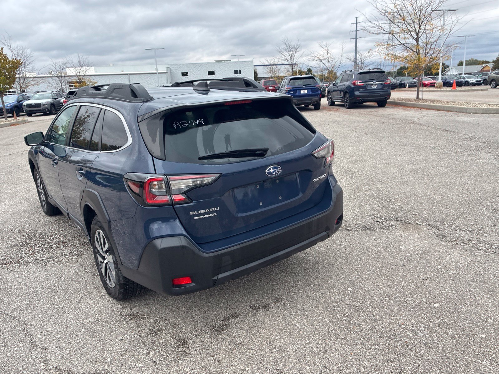 Certified 2025 Subaru Outback Premium AWD/4WD image 28