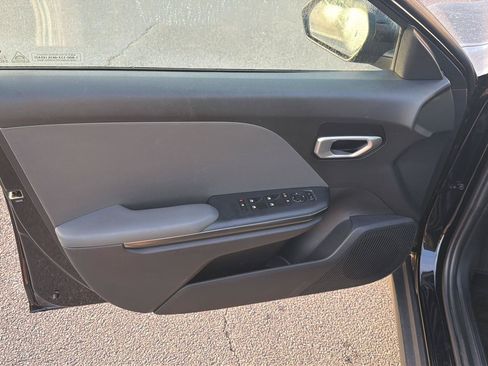 Used 2025 Kia K4 FWD image 16