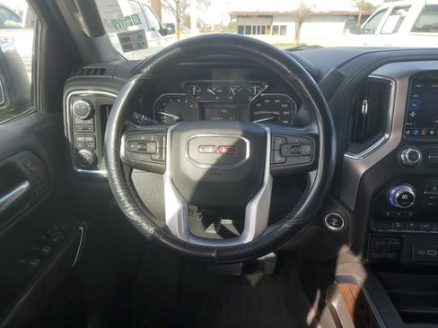 Used 2021 GMC Sierra 1500 SLT image 12