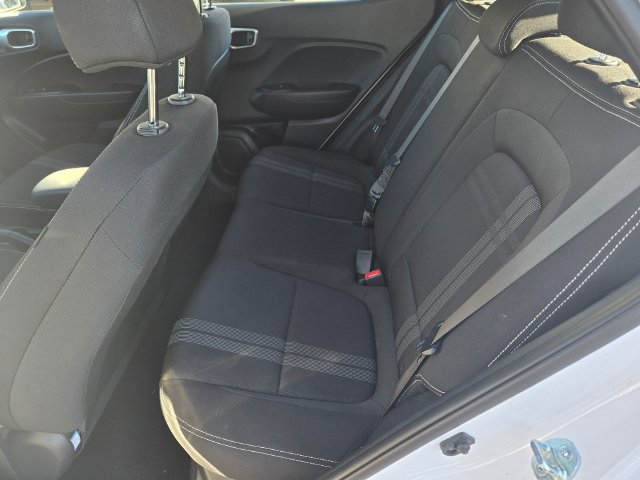 Used 2025 Hyundai Venue SEL FWD image 10