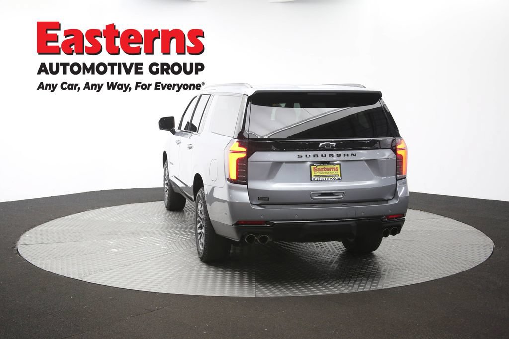 Used 2025 Chevrolet Suburban Z71 AWD/4WD image 40