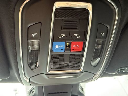 New 2026 Jeep Cherokee Laredo image 33