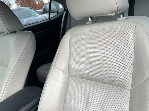 Used 2013 Lexus ES 350 image 18