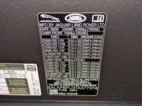 New 2026 Land Rover Range Rover Long Wheelbase SE AWD/4WD image 59