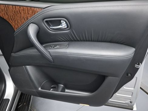 Used 2019 Nissan Armada Platinum RWD image 37