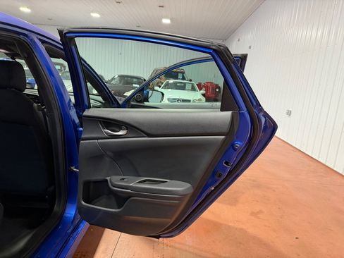 Used 2019 Honda Civic Sport image 21