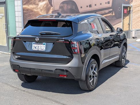 Certified 2026 Nissan Kicks SV image 8