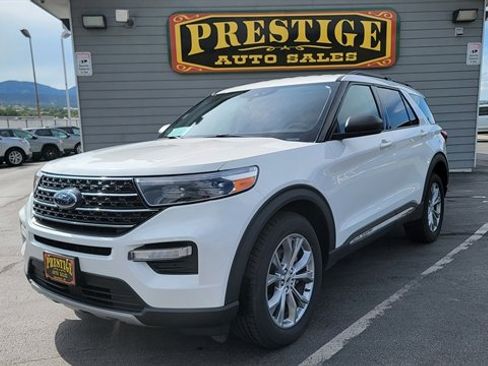 Used 2022 Ford Explorer XLT w/ Equipment Group 202A image 1