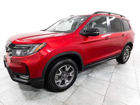 Used 2023 Honda Passport TrailSport image 4