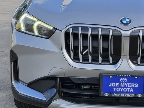 Used 2025 BMW X1 xDrive28i AWD/4WD image 5