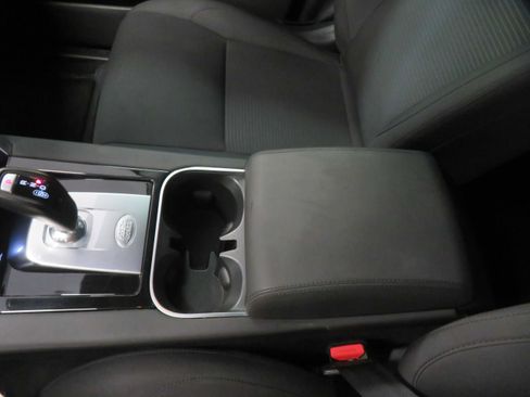 Used 2020 Land Rover Discovery Sport AWD/4WD image 44