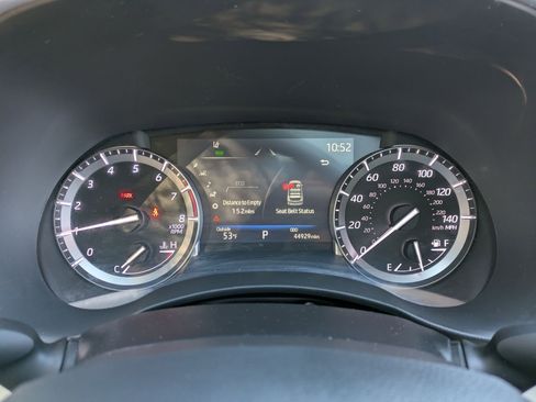 Used 2022 Toyota Highlander XLE image 10