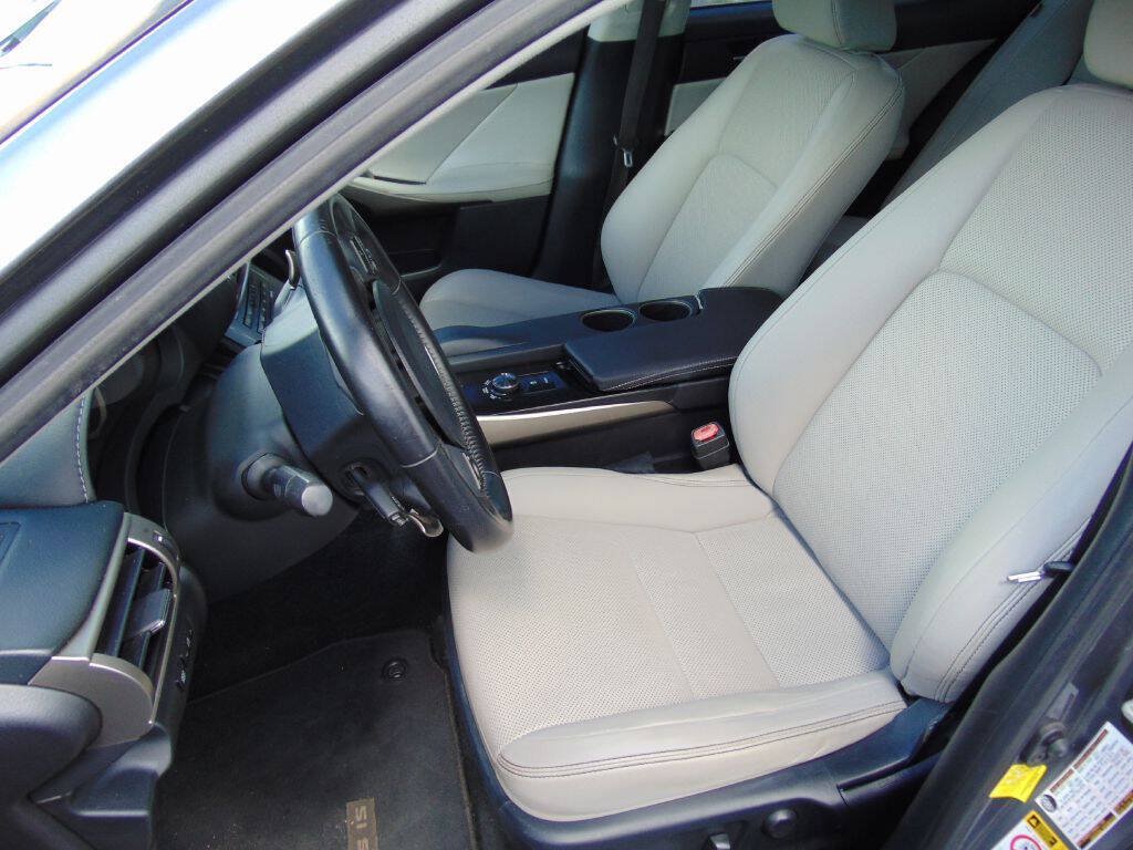 Used 2014 Lexus IS 350 w/ Navigation Package RWD image 17