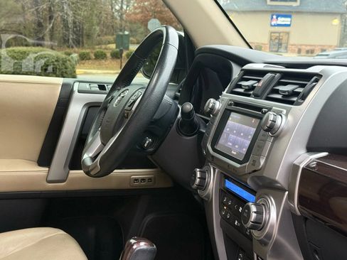 Used 2014 Toyota 4Runner Limited image 31