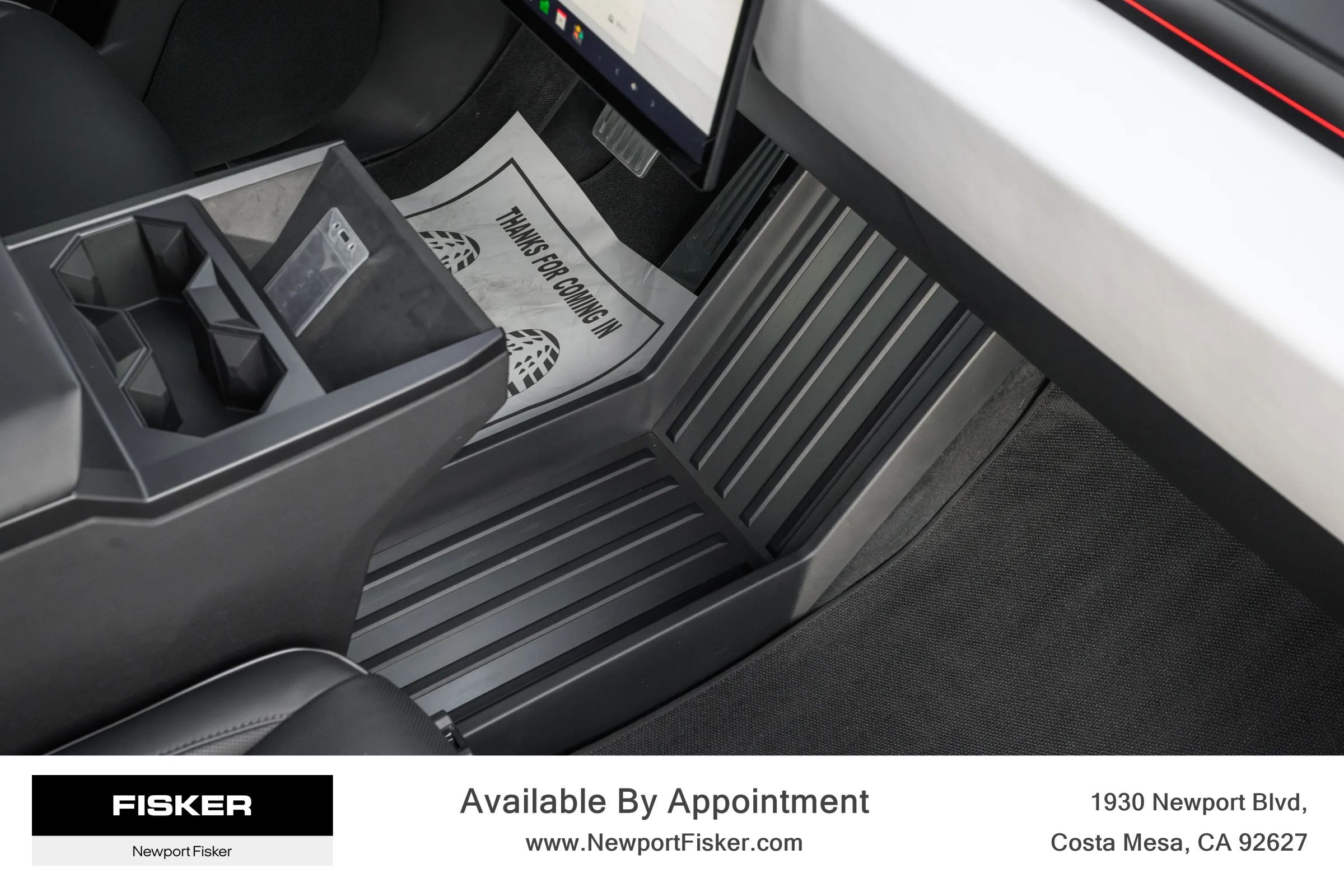 Used 2024 Tesla Cybertruck AWD Crew Cab image 35