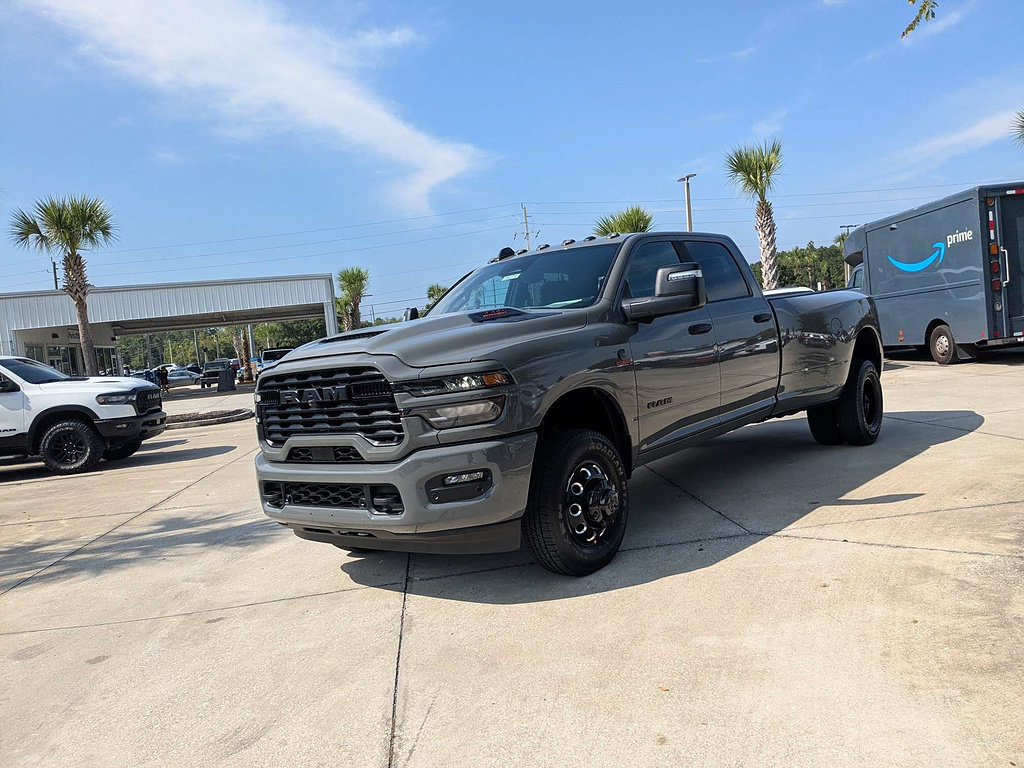 New 2026 RAM 3500 Big Horn AWD/4WD image 7
