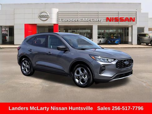 Used 2025 Ford Escape ST-Line image 3