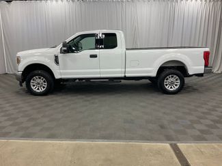 Used 2019 Ford F250 XLT w/ Camper Package AWD/4WD video 3