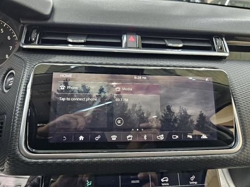 Used 2018 Land Rover Range Rover Velar AWD/4WD image 29