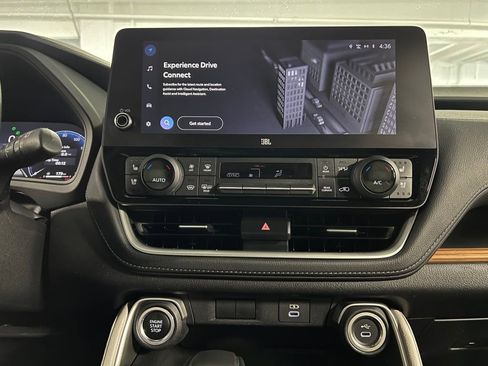 Certified 2024 Toyota Grand Highlander Limited image 29