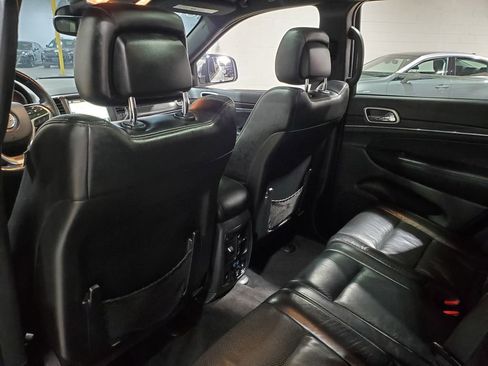 Used 2018 Jeep Grand Cherokee Limited w/ Luxury Group II image 25