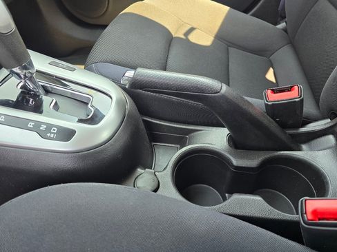 Used 2016 Chevrolet Cruze LT FWD image 24
